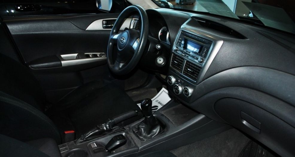 Subaru Impreza GD / GG салон (Субару Импреза 2007)