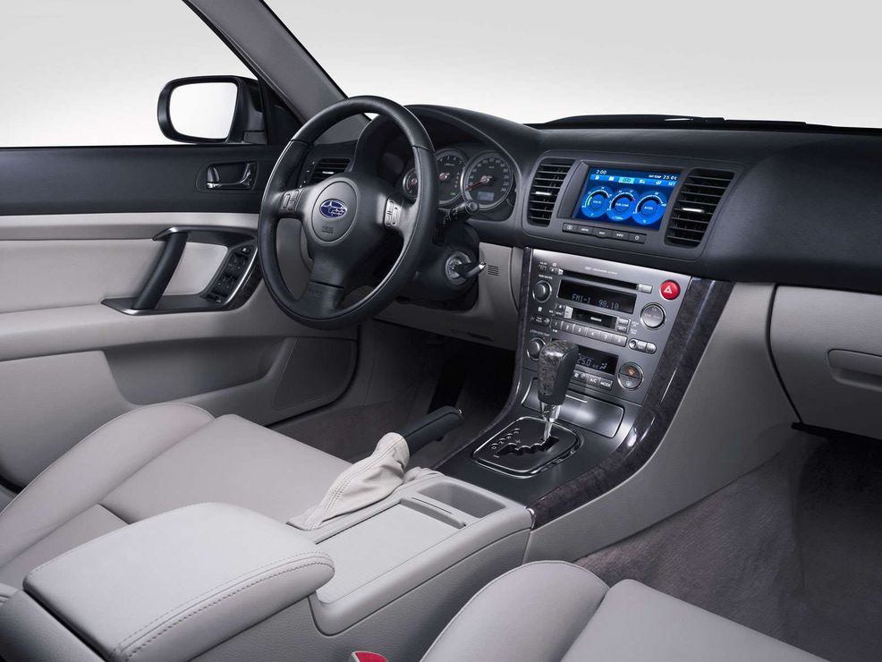 Subaru Legacy BL / BP салон (Субару Легаси 2003-2009)